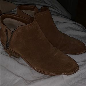 Steve Madden Tan Suede Booties